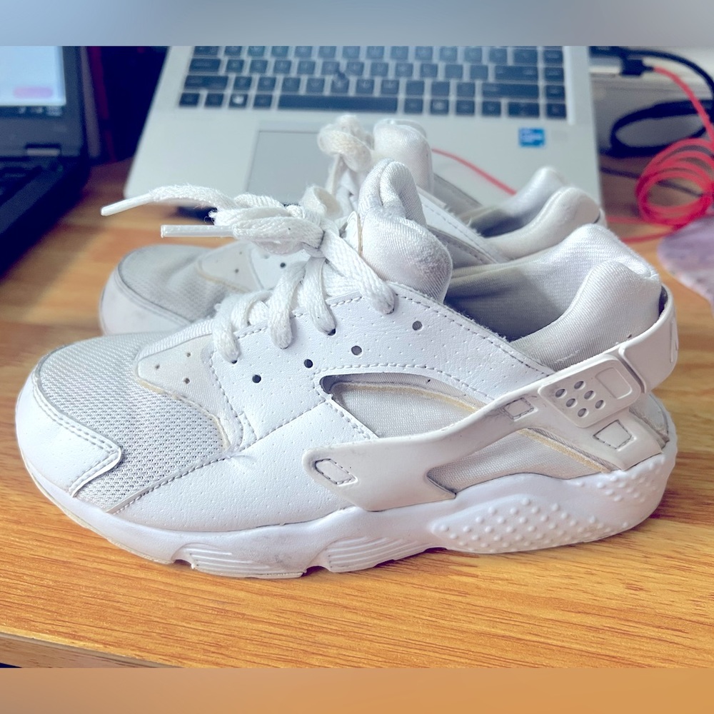 Girls Nike Huaraches